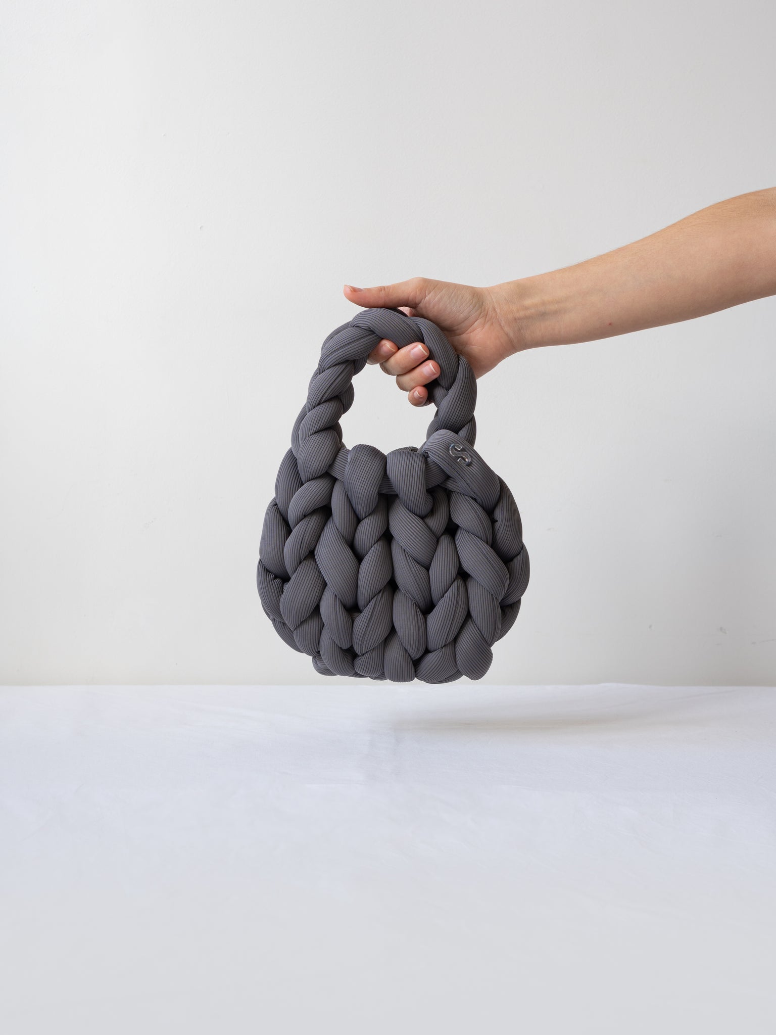 Original Small Gris rayitas