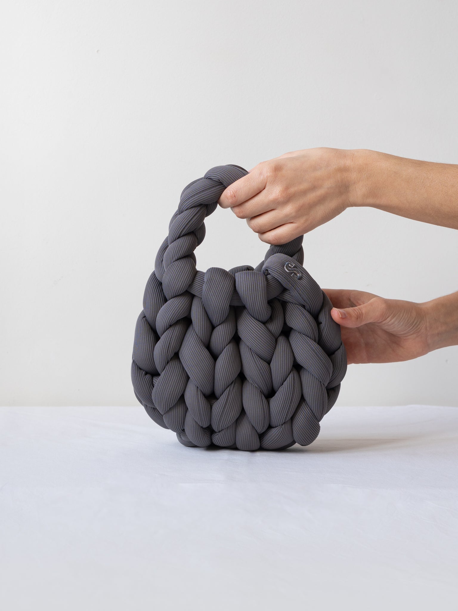 Original Small Gris rayitas